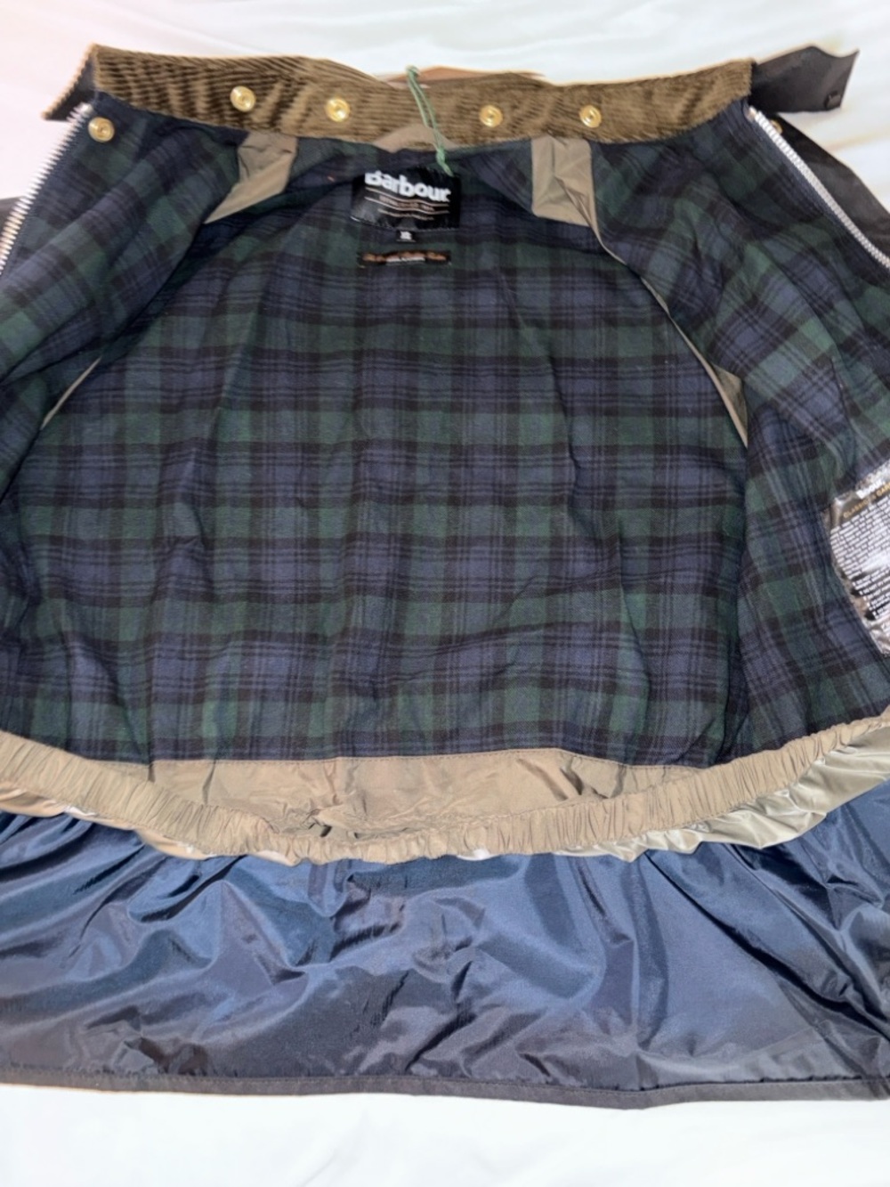 NWT BARBOUR X FLOWER MOUNTAIN
Jacket - Navy-Orange - Picture 13 of 16